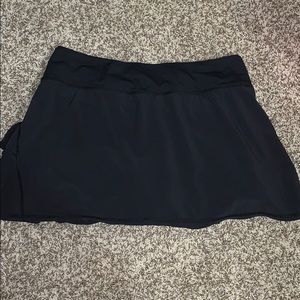 LULU LEMON black ruffle skirt!!